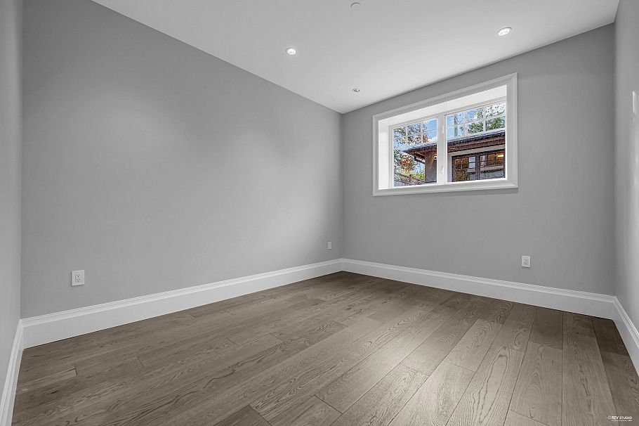 3070 W 44th Avenue Vancouver, BC - 33