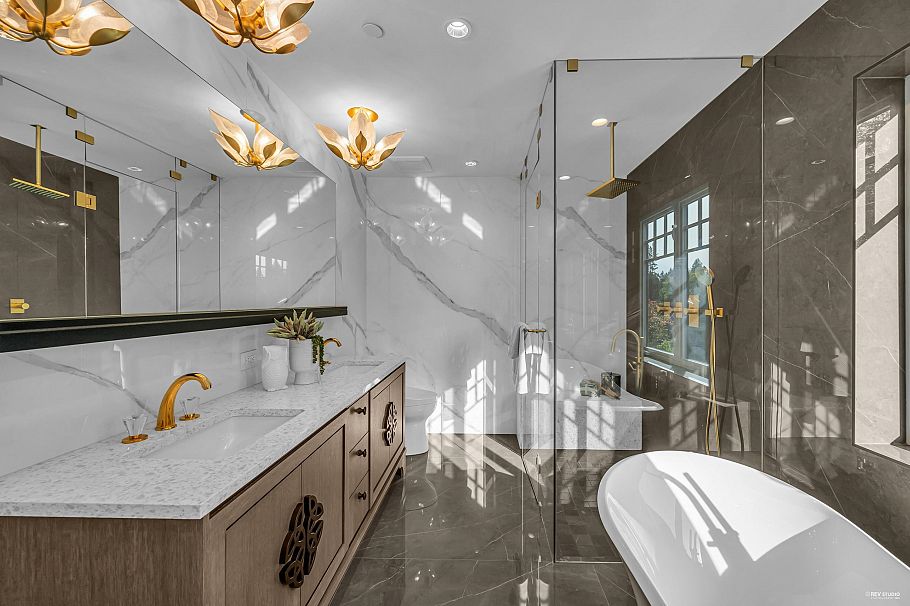 3070 W 44th Avenue Vancouver, BC - 19