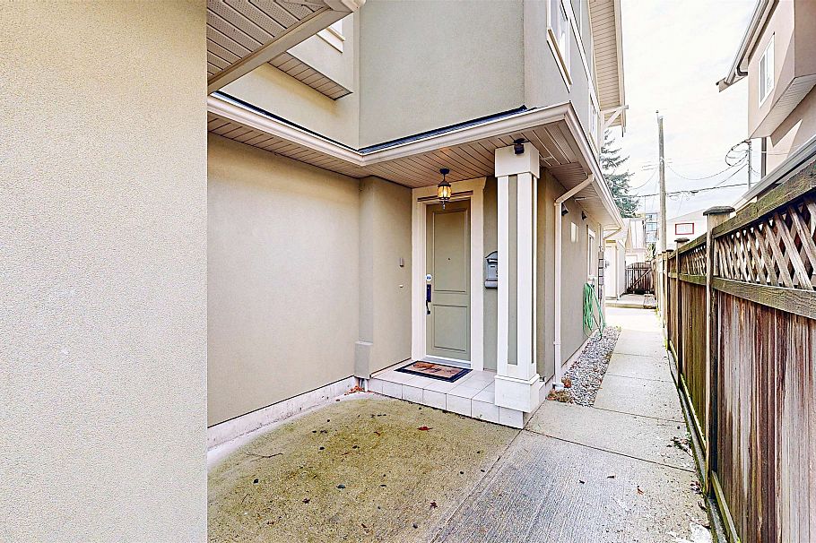 8453 Fremlin Street Vancouver, BC - 3