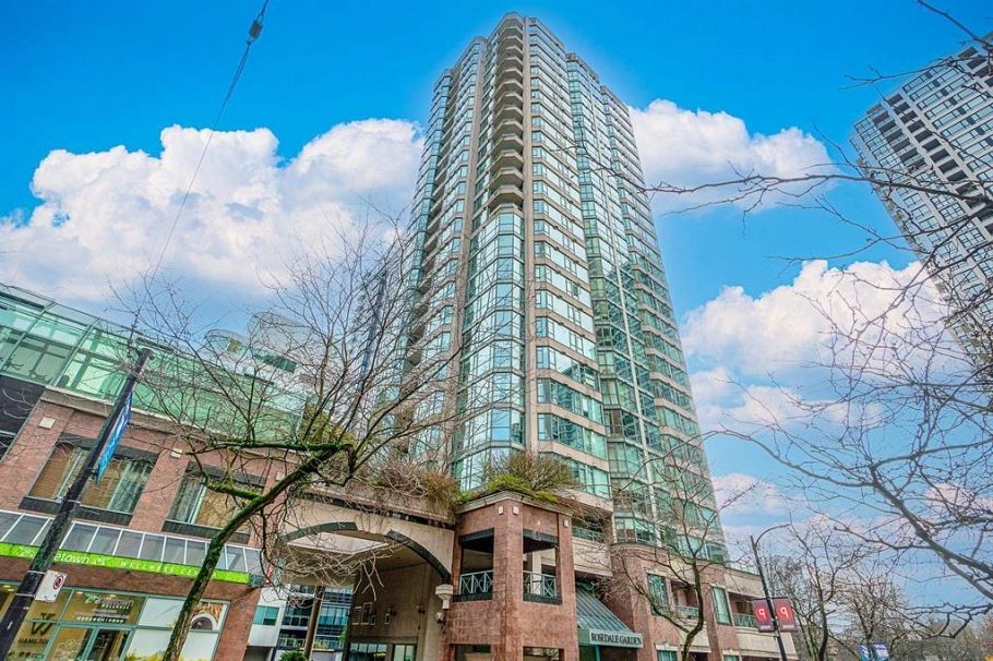 2405 888 Hamilton Street Vancouver, BC - 26
