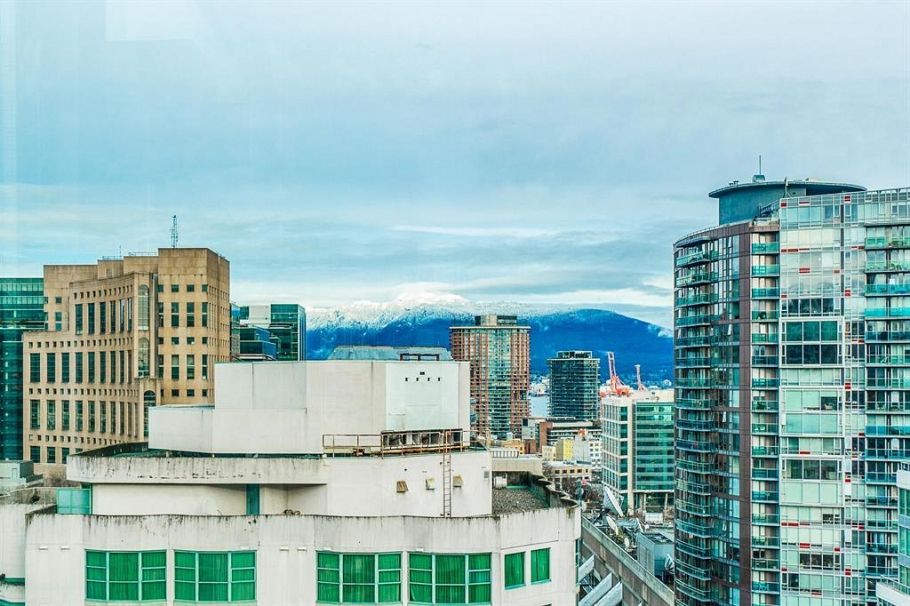 2405 888 Hamilton Street Vancouver, BC - 23