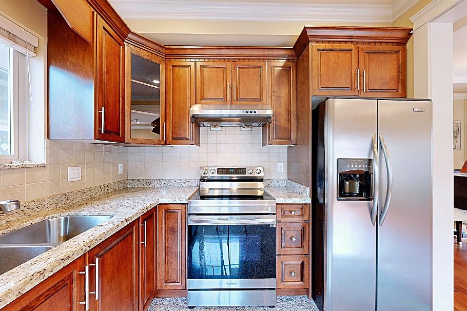 8453 Fremlin Street Vancouver, BC - 5