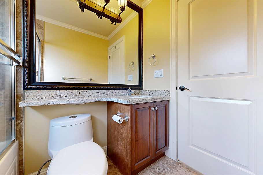 8453 Fremlin Street Vancouver, BC - 32