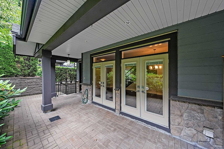 3 651 W 14th Street North Vancouver, BC - 40