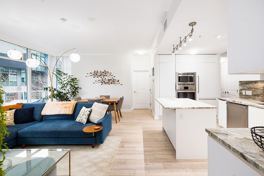 207 175 Victory Ship Way North Vancouver, BC - 8