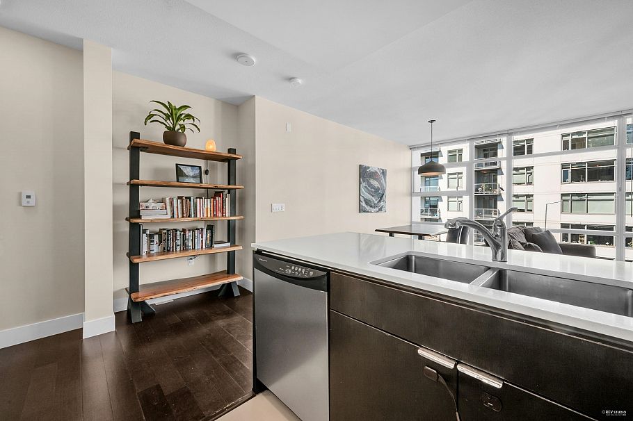 1108 158 W 13 Street North Vancouver, BC - 19