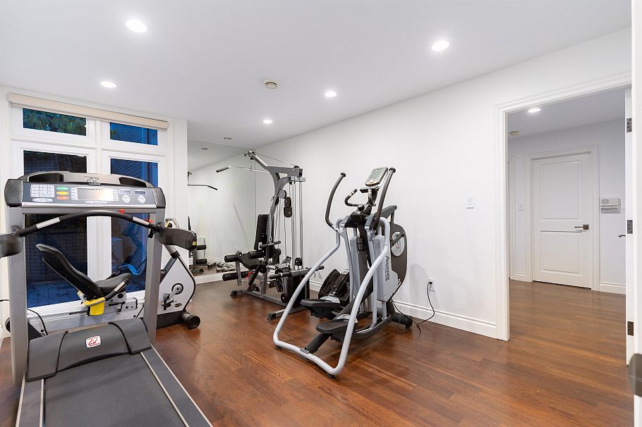 5550 Kingston Road Vancouver, BC - 32