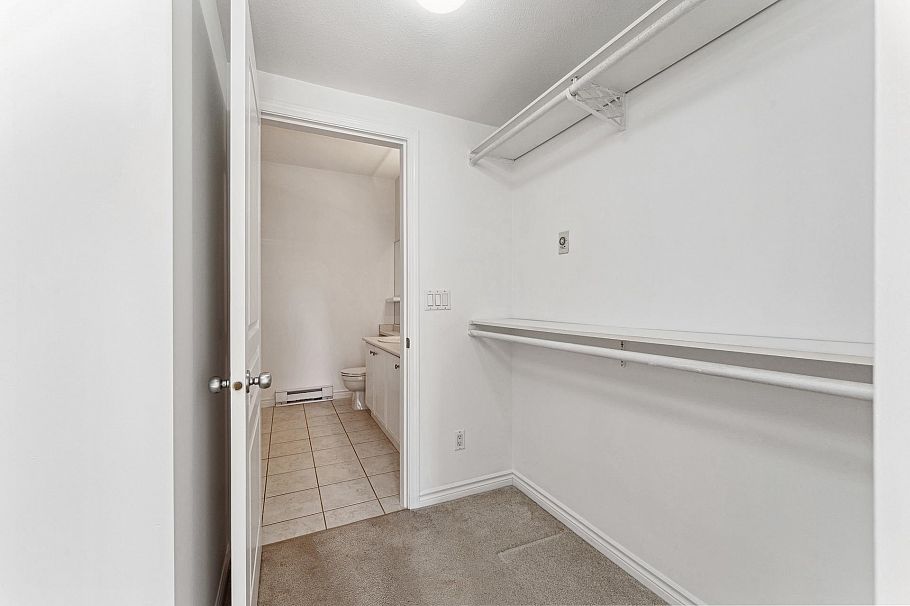 1 995 Lynn Valley Road North Vancouver, BC - 15