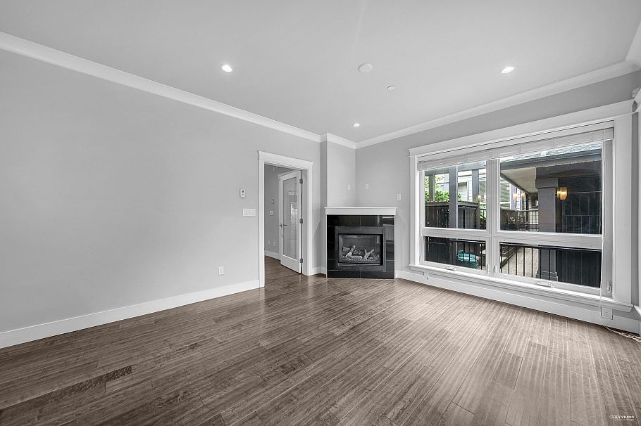 3 651 W 14th Street North Vancouver, BC - 10