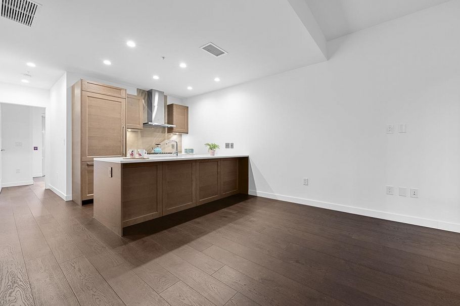 M106 5681 Birney Avenue Vancouver, BC - 11