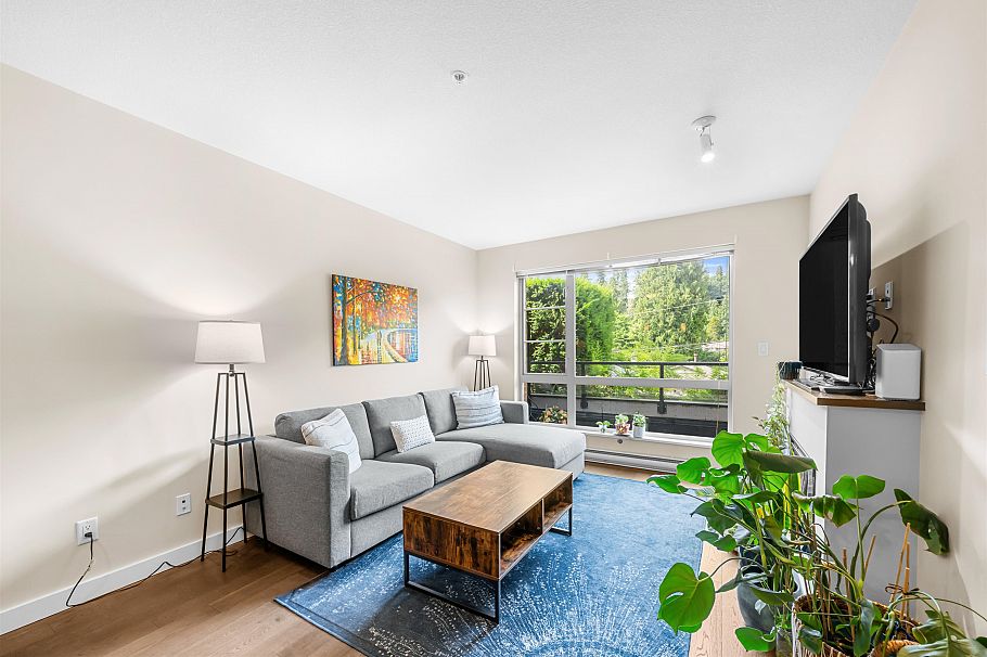 215 1330 Marine Drive North Vancouver, BC - 13