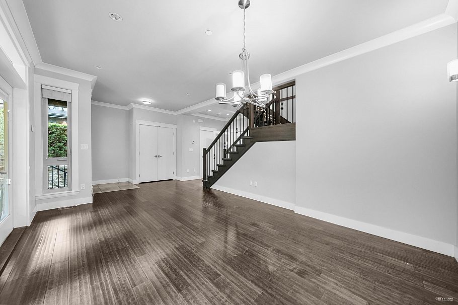 3 651 W 14th Street North Vancouver, BC - 7