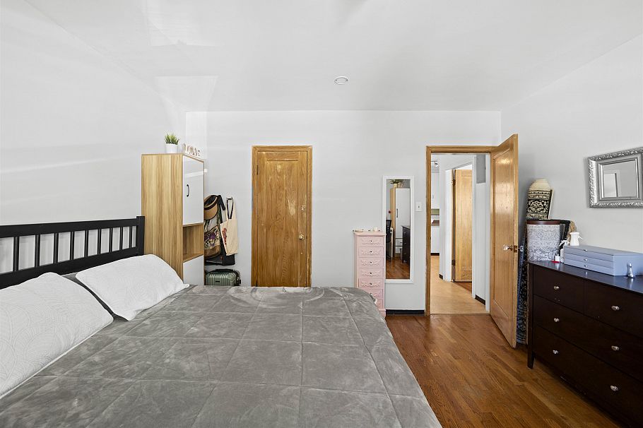 8594 Fremlin Street Vancouver, BC - 9