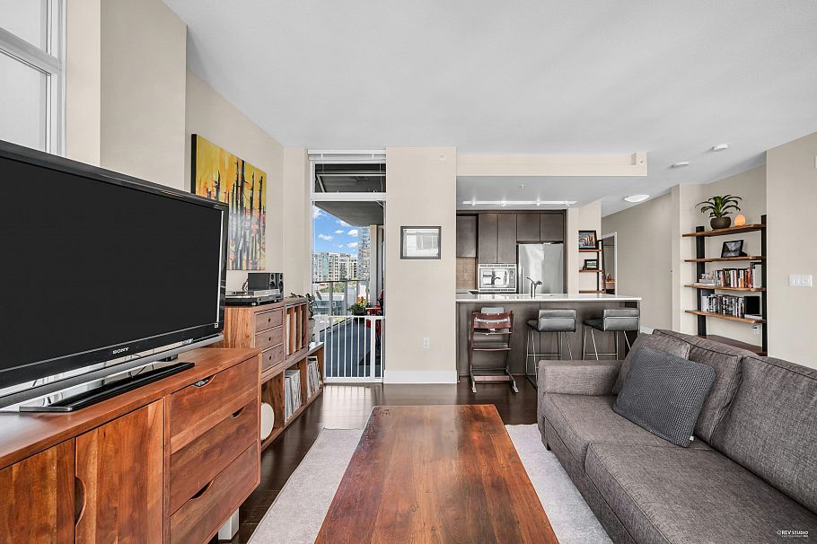 1108 158 W 13 Street North Vancouver, BC - 34