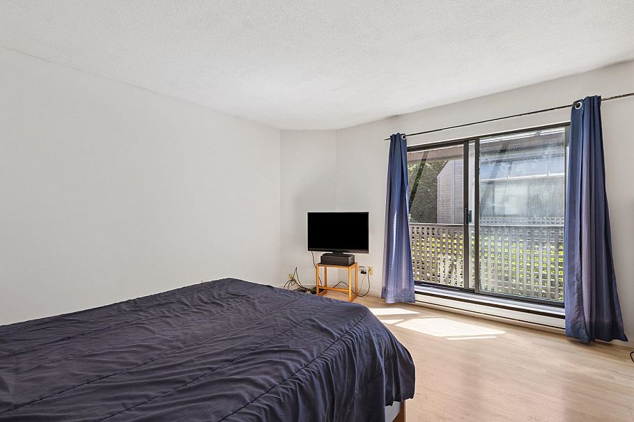 2024 Chesterfield Avenue North Vancouver, BC - 23