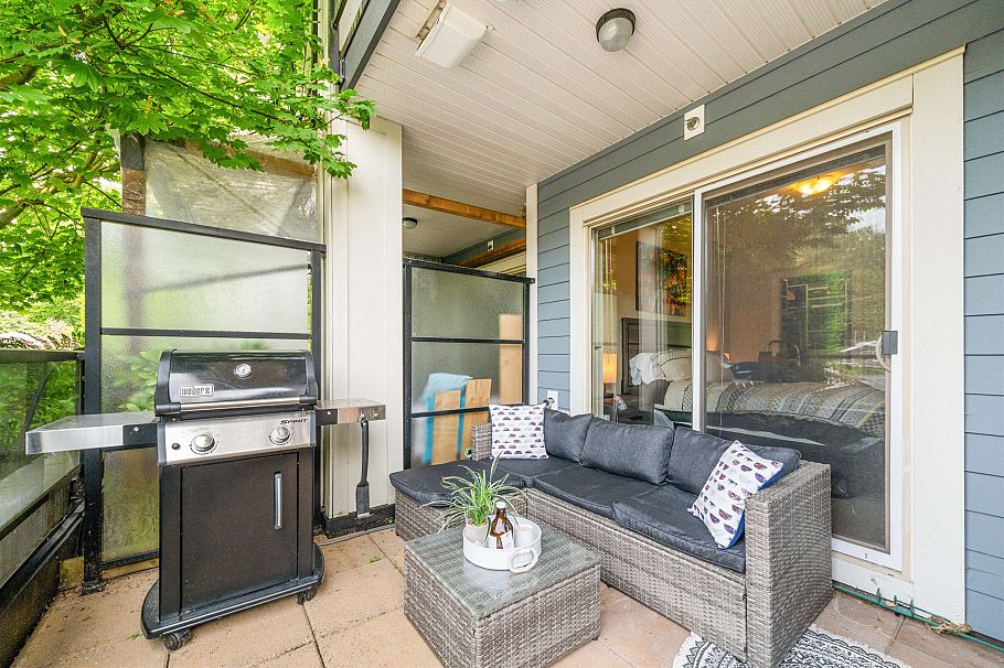 215 1330 Marine Drive North Vancouver, BC - 6