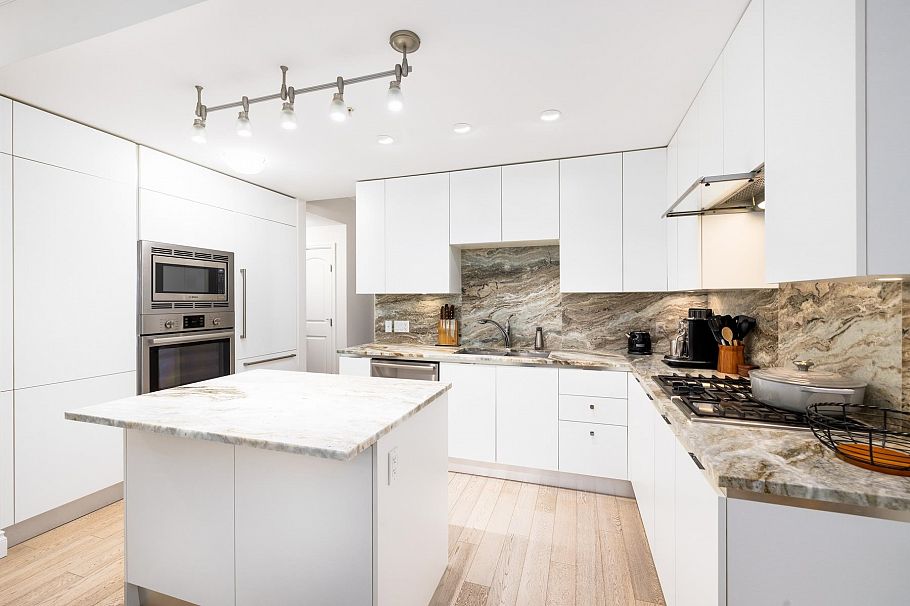 207 175 Victory Ship Way North Vancouver, BC - 4