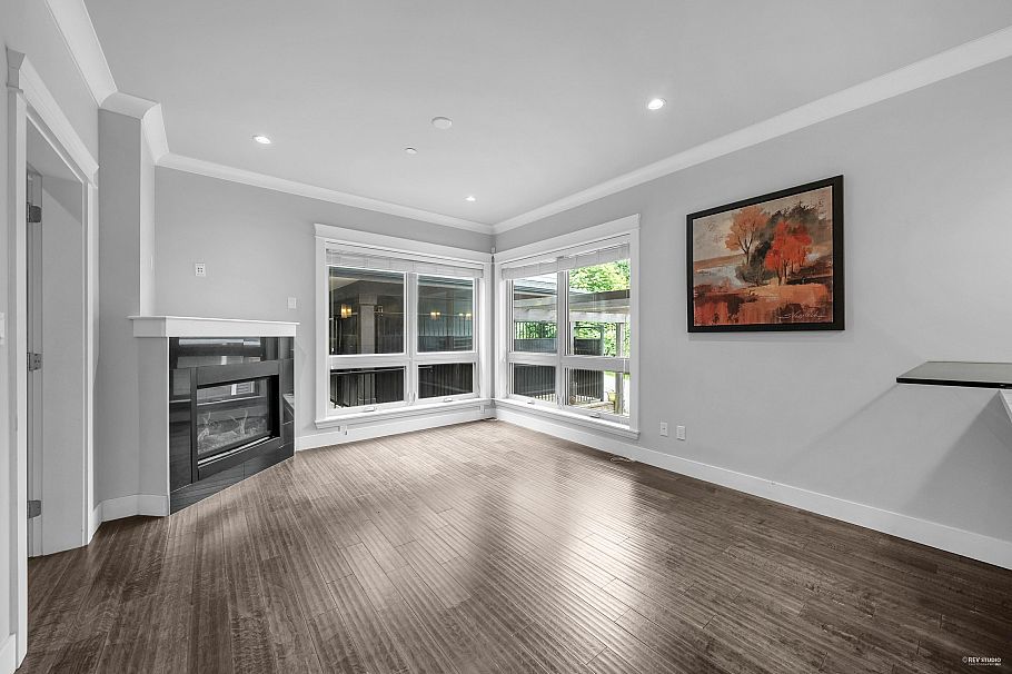 3 651 W 14th Street North Vancouver, BC - 17