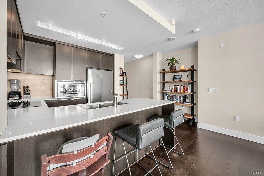 1108 158 W 13 Street North Vancouver, BC - 22