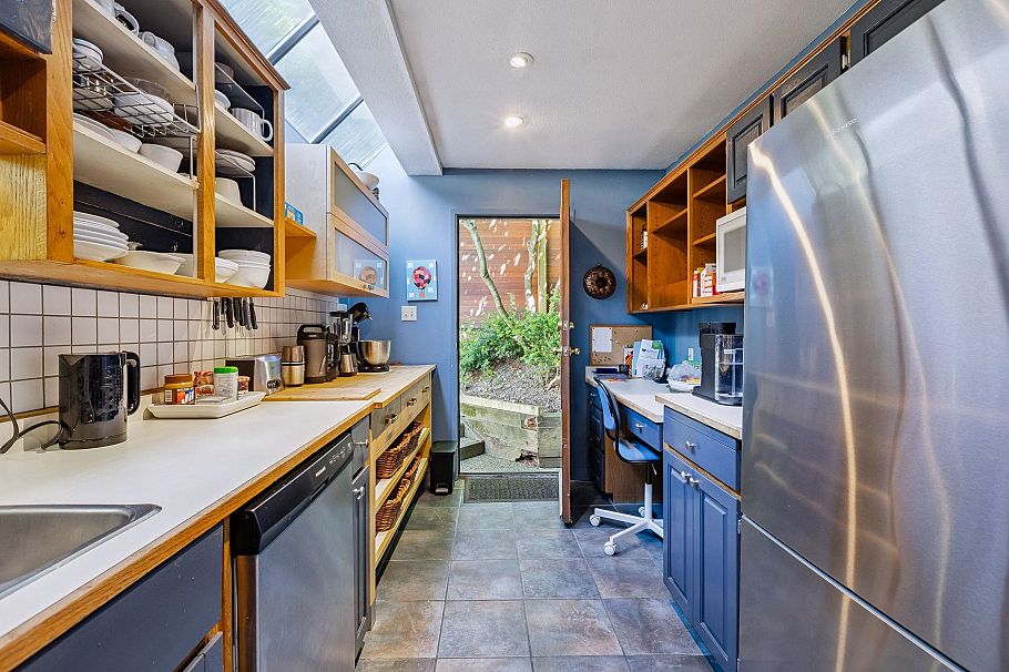 2024 Chesterfield Avenue North Vancouver, BC - 15