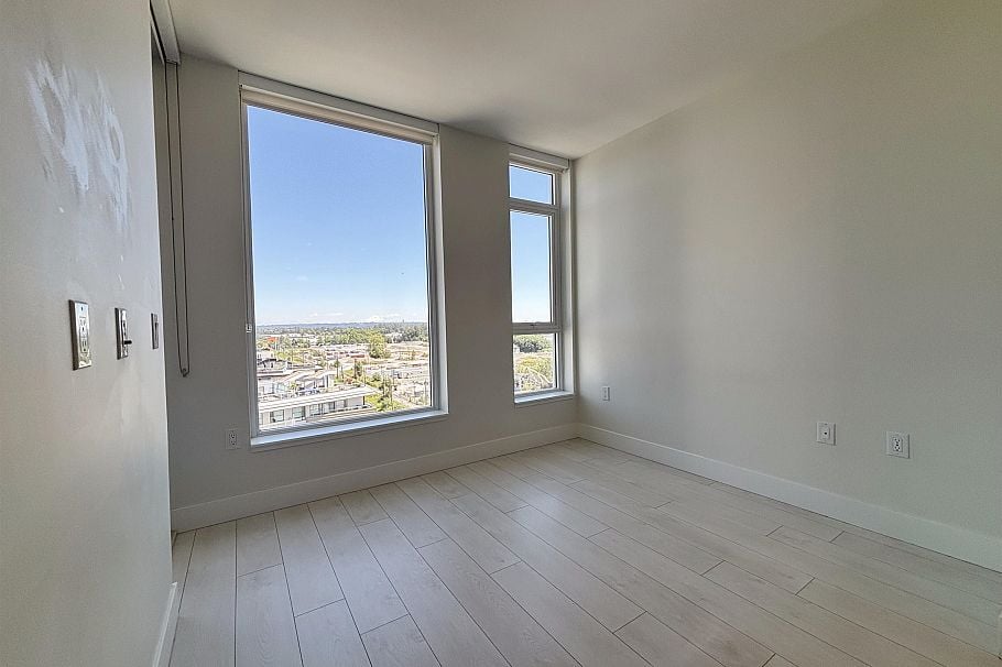 1001 3438 Sawmill Crescent Vancouver, BC - 3