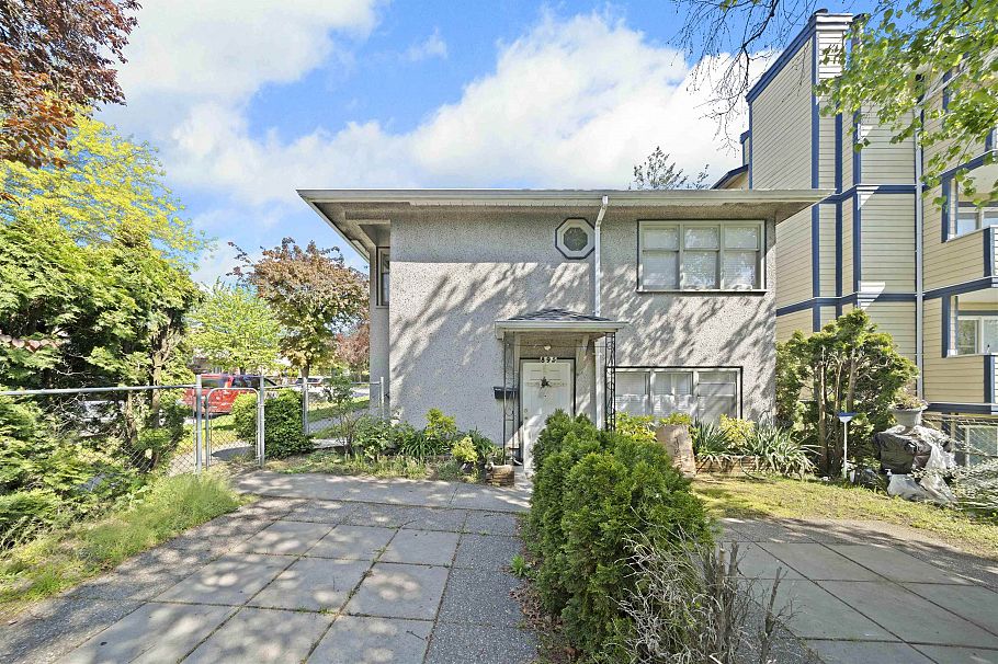 8594 Fremlin Street Vancouver, BC - 1