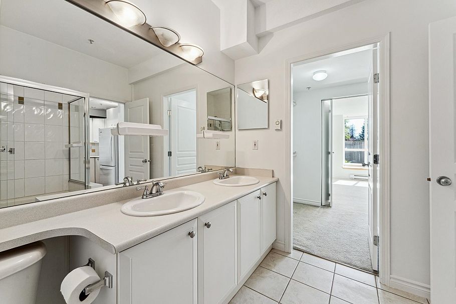 1 995 Lynn Valley Road North Vancouver, BC - 18