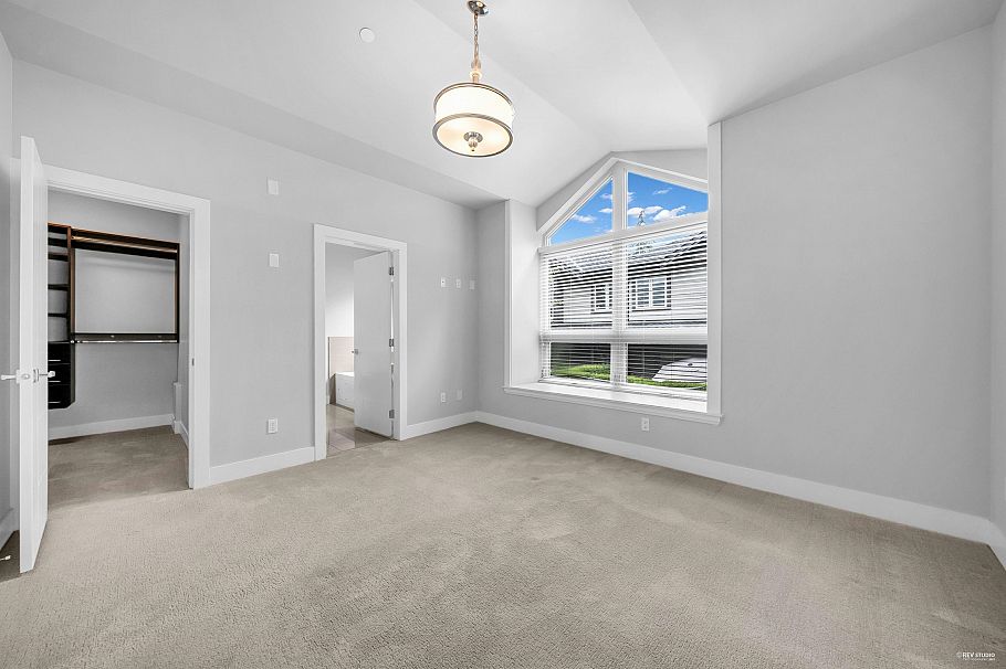 3 651 W 14th Street North Vancouver, BC - 22