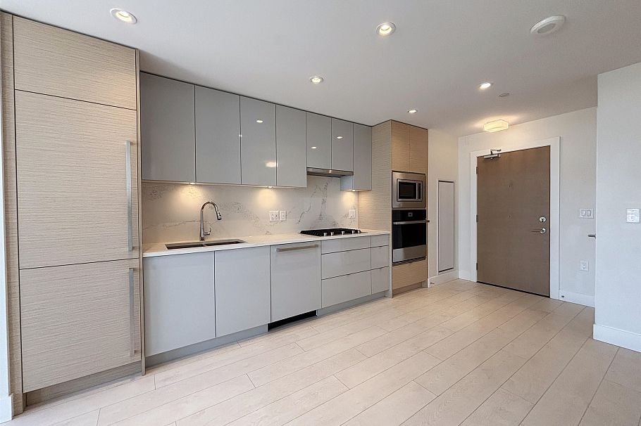 1001 3438 Sawmill Crescent Vancouver, BC - 5