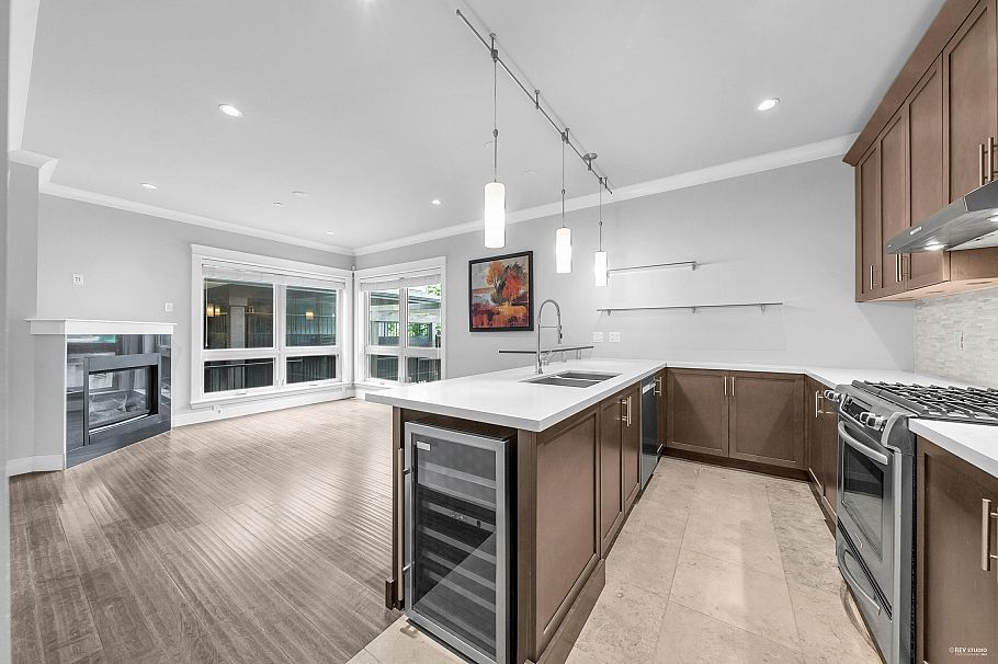 3 651 W 14th Street North Vancouver, BC - 15