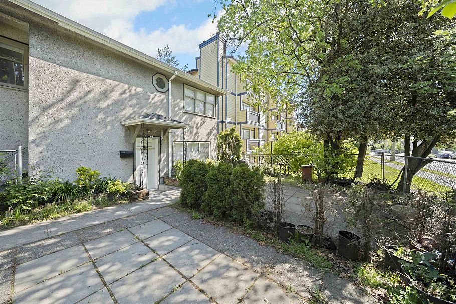 8594 Fremlin Street Vancouver, BC - 14