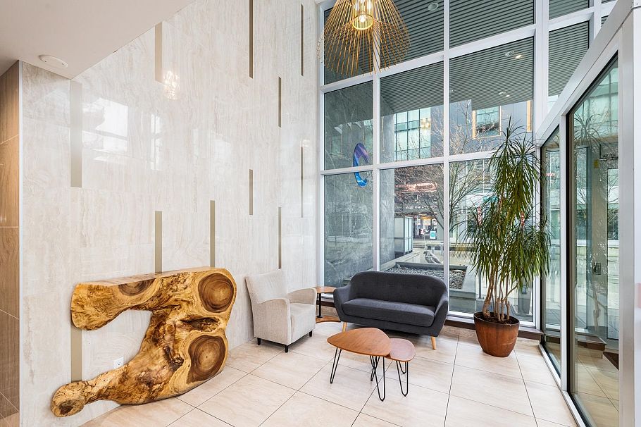 207 175 Victory Ship Way North Vancouver, BC - 23