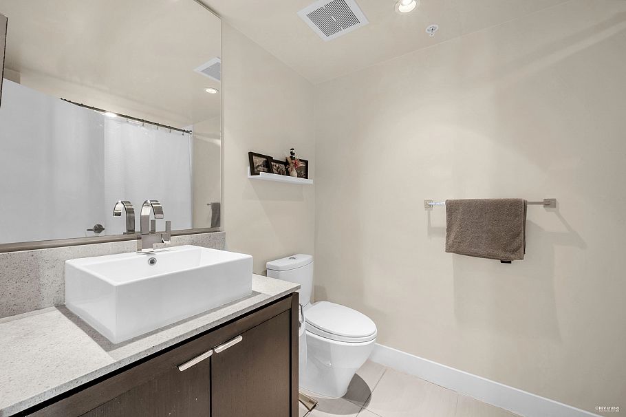 1108 158 W 13 Street North Vancouver, BC - 9