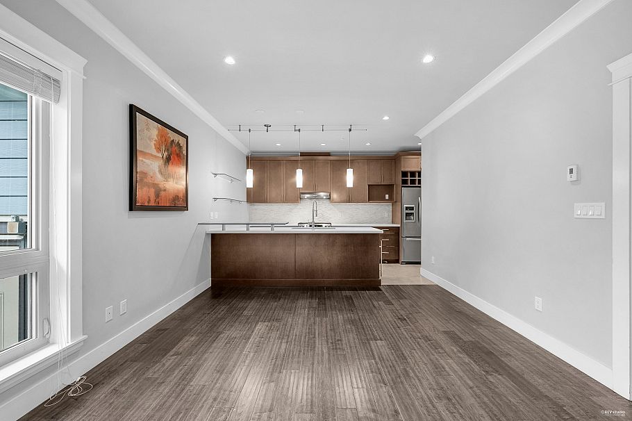 3 651 W 14th Street North Vancouver, BC - 12