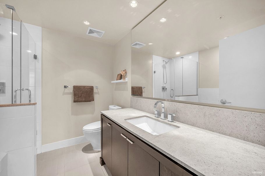 1108 158 W 13 Street North Vancouver, BC - 11