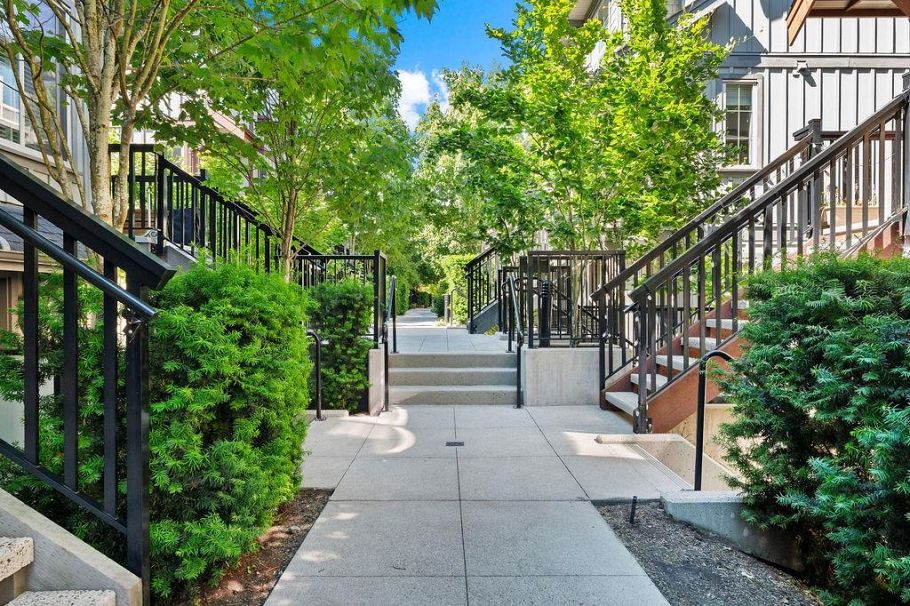 42 433 Seymour River Place North Vancouver, BC - 26