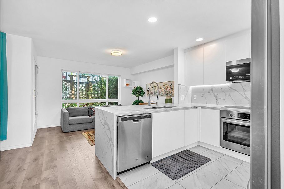 250 E Keith Road North Vancouver, BC - 11