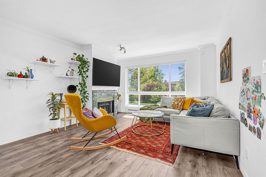 250 E Keith Road North Vancouver, BC - 5