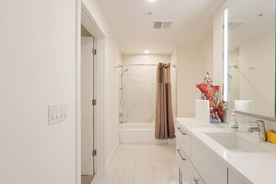 671 438 W King Edward Avenue Vancouver, BC - 26