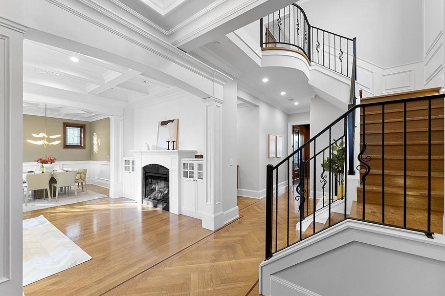 4085 W 36th Avenue Vancouver, BC - 3