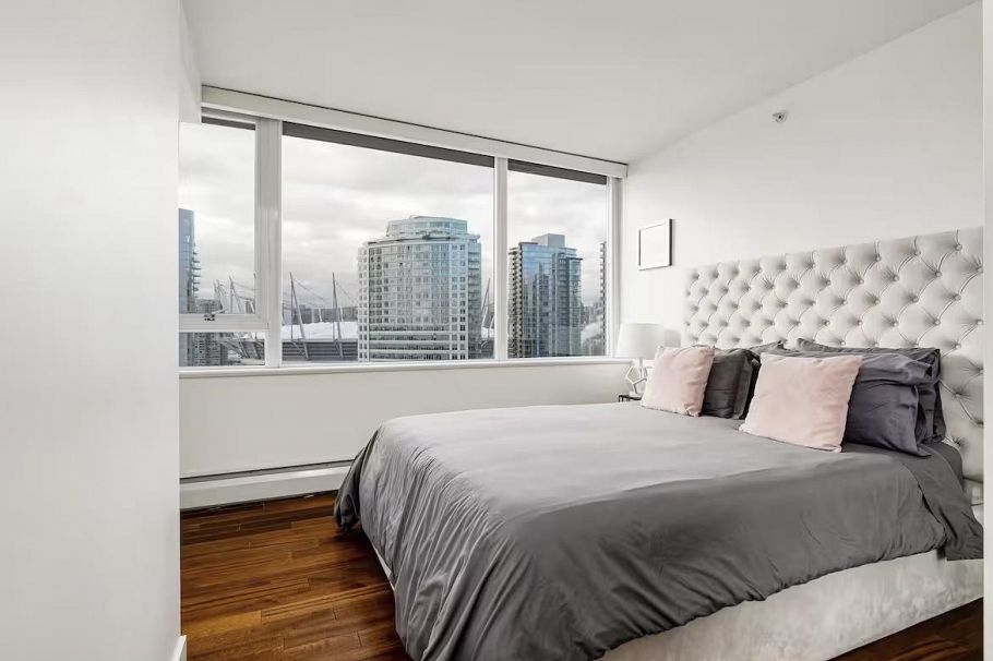 2202 688 Abbott Street Vancouver, BC - 13