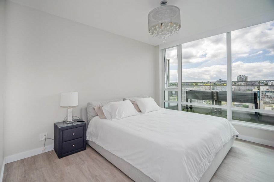 2110 1618 Quebec Street Vancouver, BC - 4