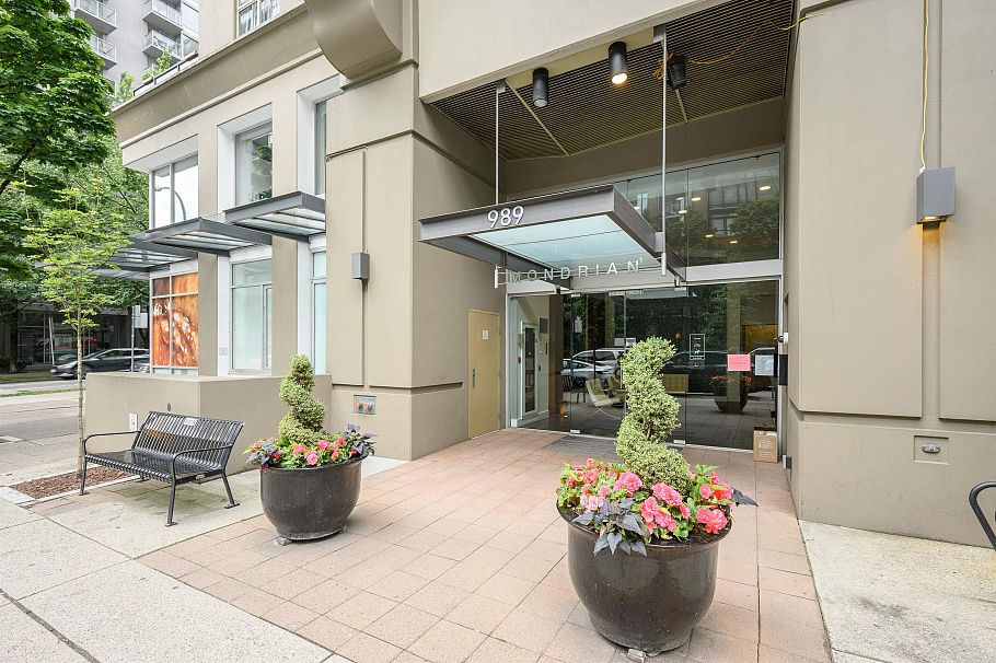 987 Richards Street Vancouver, BC - 21
