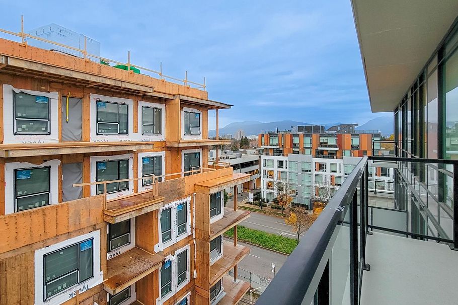 671 438 W King Edward Avenue Vancouver, BC - 28
