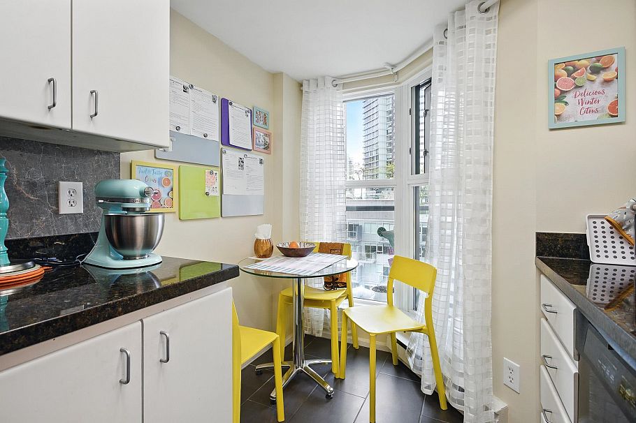 B1002 1331 Homer Street Vancouver, BC - 18