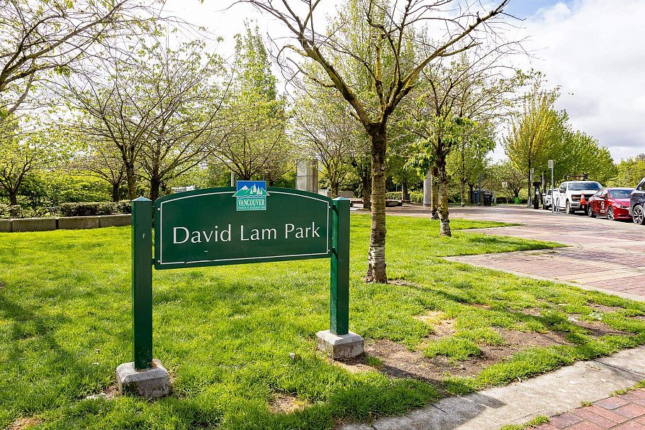 B1002 1331 Homer Street Vancouver, BC - 30