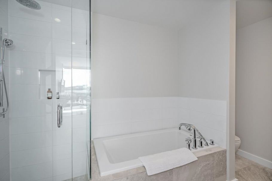 2110 1618 Quebec Street Vancouver, BC - 21