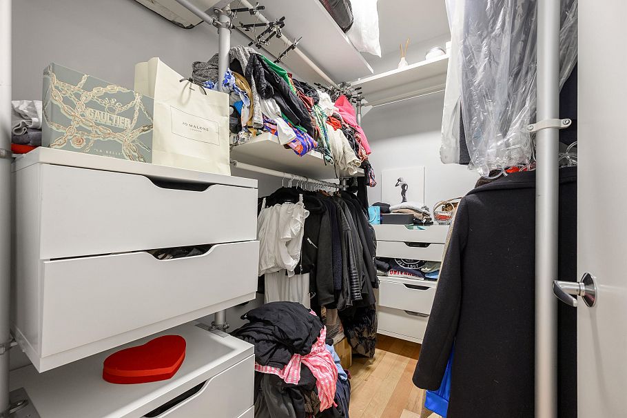 987 Richards Street Vancouver, BC - 18