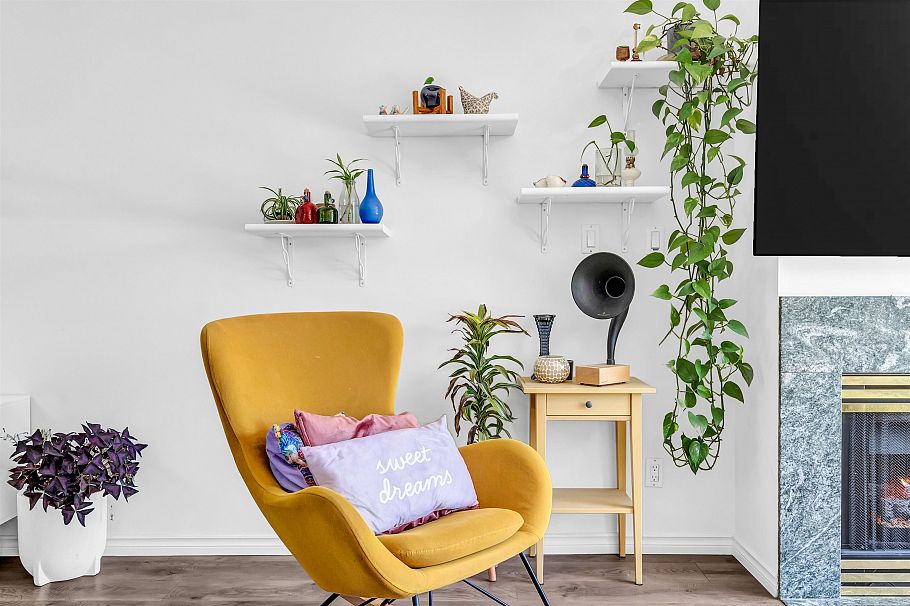 250 E Keith Road North Vancouver, BC - 8