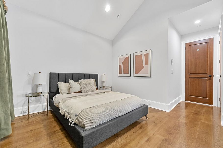 4085 W 36th Avenue Vancouver, BC - 32